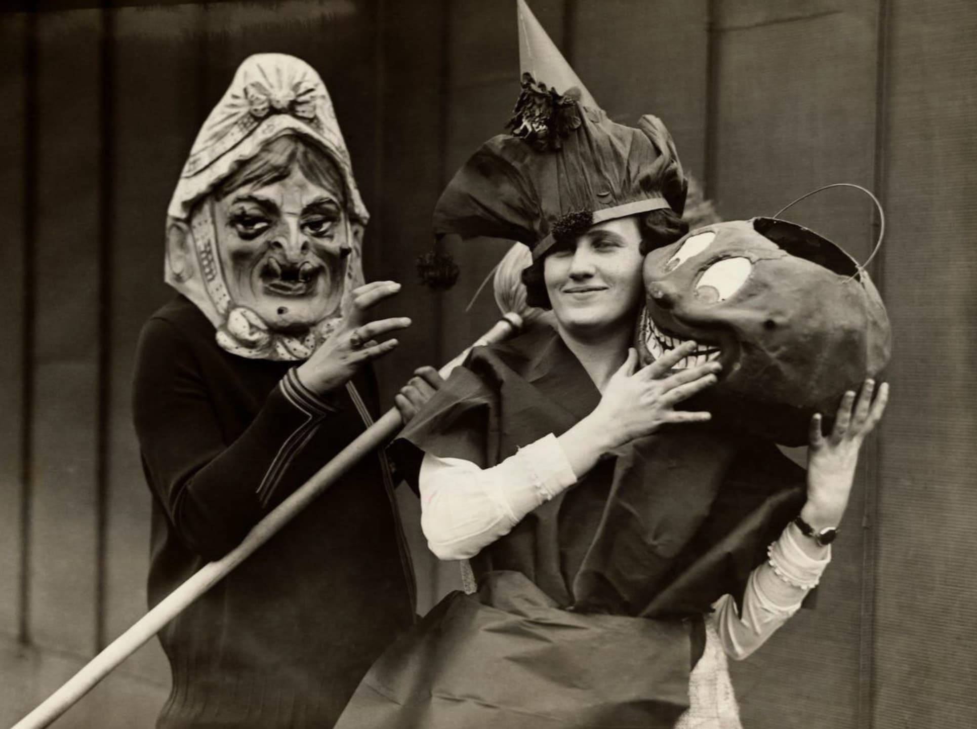 1923 halloween costumes